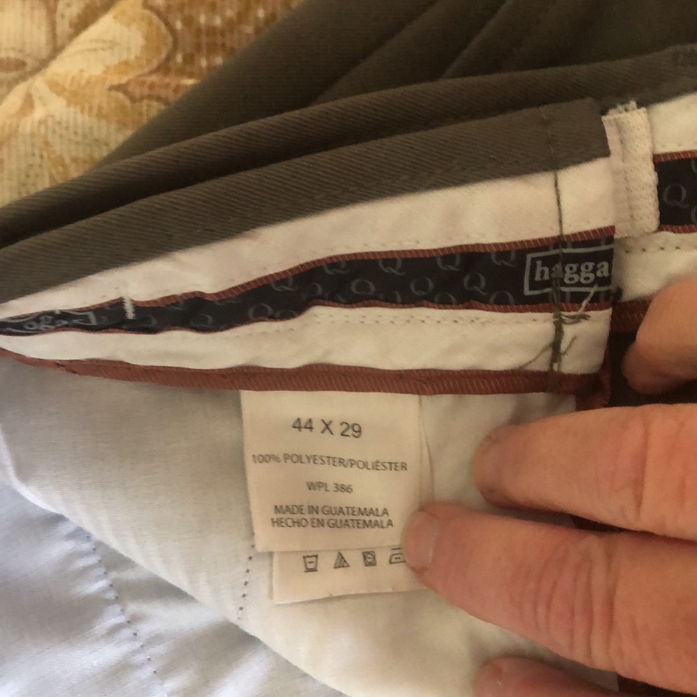 Haggar men’s slacks, 44X29. EUC, no holes or stains. Zipper works good. - Picture 6 of 8